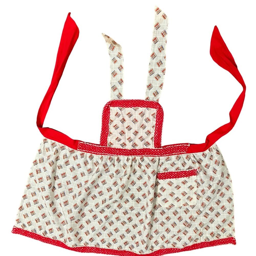 VINTAGE HANDMADE Red and White Patterned  APRON